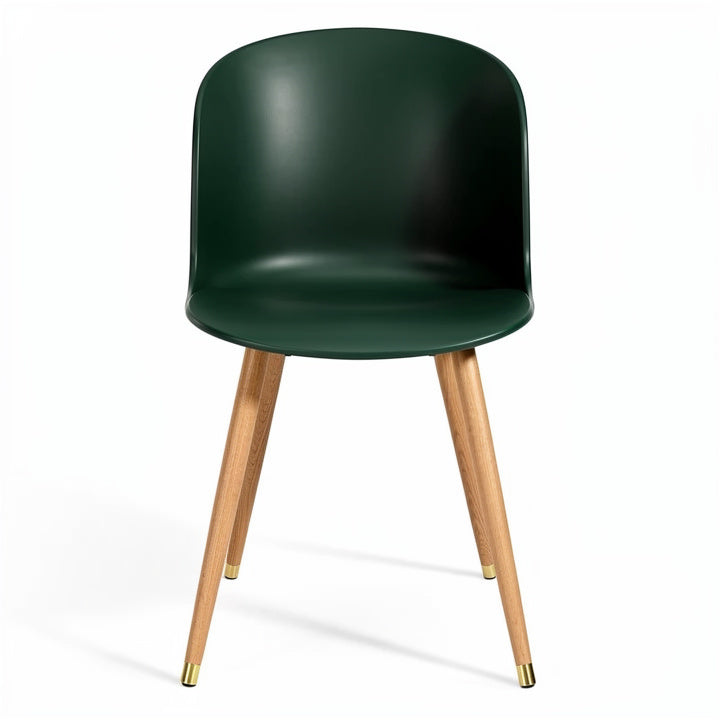 **Moderne kunststof stoel met houten poten en gouden details**